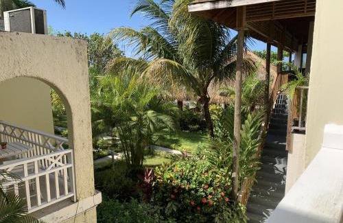 Negril Villa | King Suite at Oceanview Resort in Jamaica - Enjoy 7 miles of White Sand Beach!