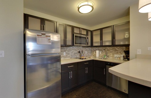 Madison Condominio | Suite King. Desayuno gratis. Piscina con tobogán. ¡Ideal para viajeros de negocios!