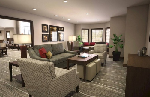 Lafayette Apartamento | King Suite. Free Breakfast. Pool. Only 5 Miles from Purdue University!