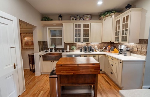 Canon City Apartamento | King Suite in the heart of the Royal Gorge Region
