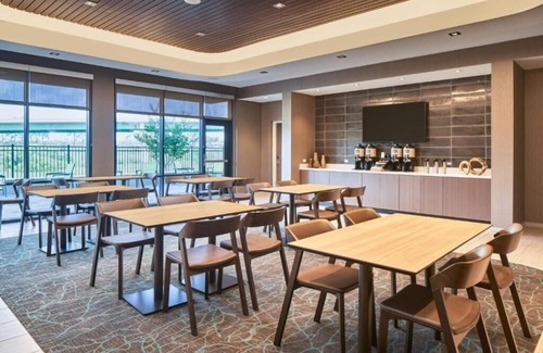 Orlando Apartamento | King Suite Near See You Eyecare ORL