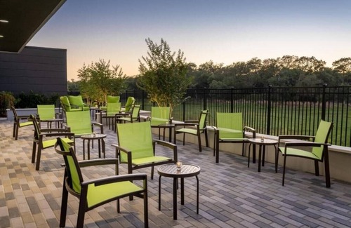 Orlando Apartamento | King Suite Near See You Eyecare ORL