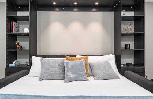 Alhambra Casa | King Suite | Omeo Suites-NS #209