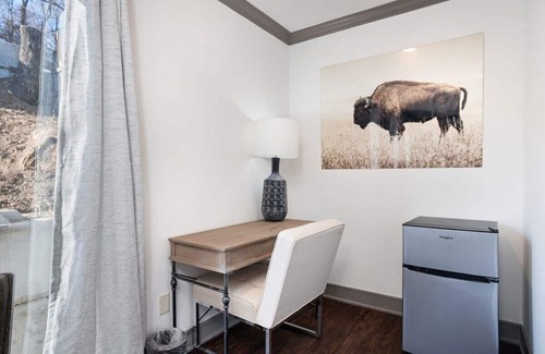 Parkville Apartamento | Park House on Main #1-King Suite