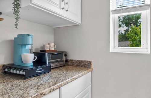 Wilmington Condominio | King Suite w/ Water Views and Pool! Minnow Suite