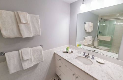 Cape May Hotel | Scenic Coastal Stay | Ocean Views, Sauna, Pool & Steps from the Beach