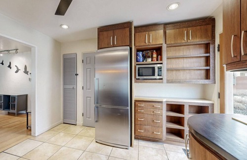 Alamedan Valley Casa | King Bed|Large Backyard