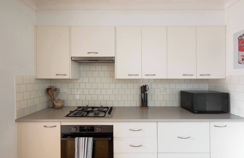 Fitzroy Casa | King William Terrace Classic Fitzroy Style