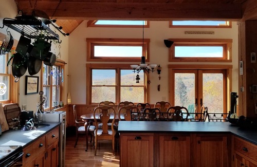Kingfield Casa | Kingfield Kastle: Stunning Home near Sugarloaf