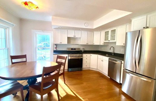 Lily Dale Casa | Kingfisher Cove: Cassadaga Lake's Sunrise Shore