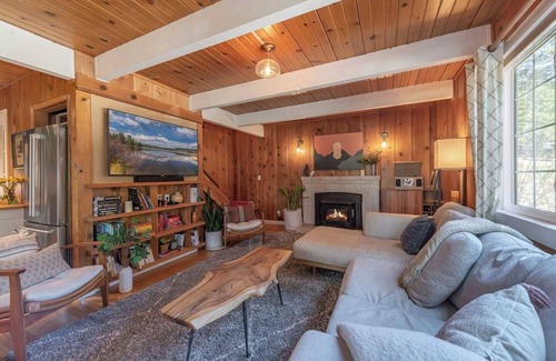 Kings Beach Cabina | Kings Beach Cottage | Pet-Friendly, Near Beach
