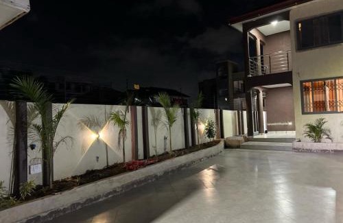 Santeo Apartamento | KINGS CONDO THREE BEDROOM APARTMENt
