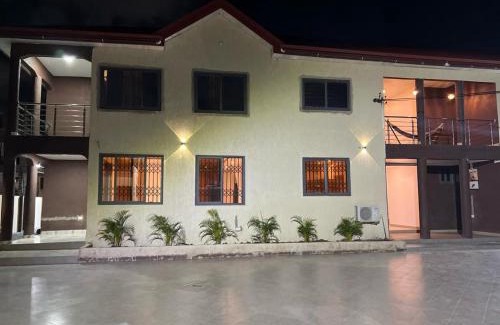 Santeo Apartamento | KINGS CONDO THREE BEDROOM APARTMENt