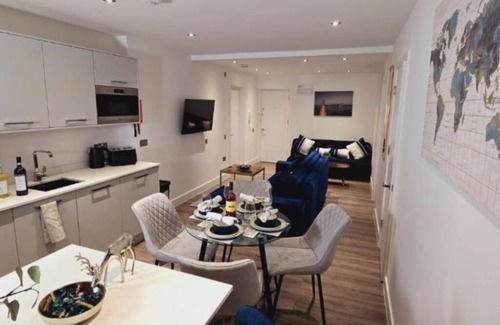 Reading City Centre Apartamento | Kings Lodge By Nivaas 1 : Two-Bedroom Deluxe Apartment
