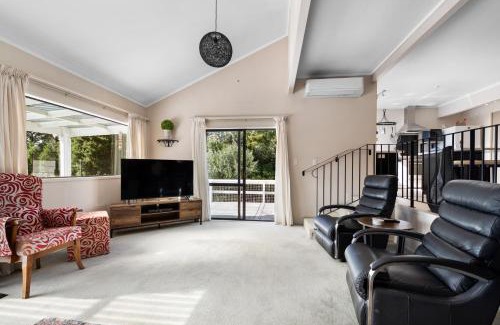 Paihia Casa | Kings Summer House - Paihia Holiday Home
