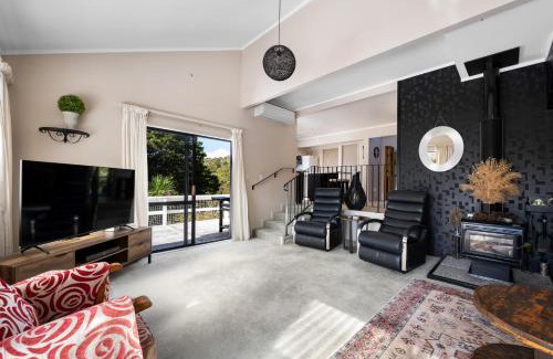 Paihia Casa | Kings Summer House - Paihia Holiday Home
