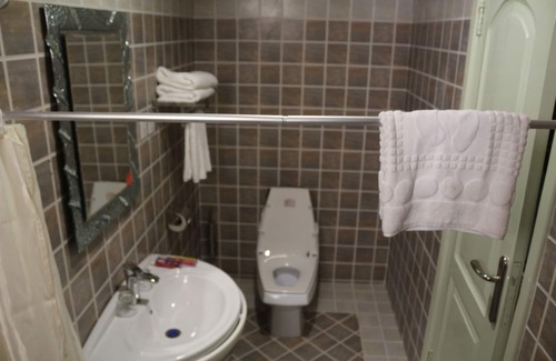Accra Hotel | Kingsbridge Royale Hotel