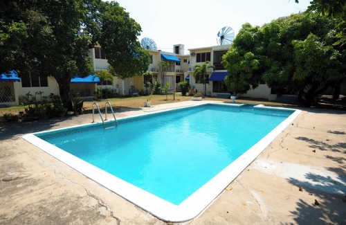 Eastwood Park Apartamento | Kingston - 2 Beds - 2 bathrooms - Pool - Parking