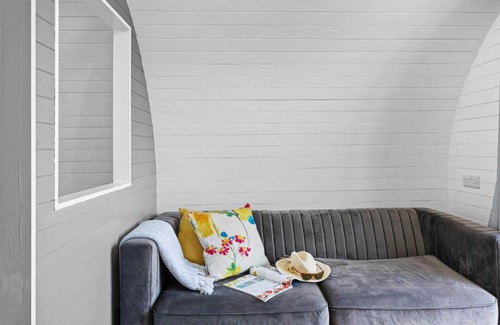 Yarley Casa | Kingston Black, Apple Tree Glamping, Nr Wells