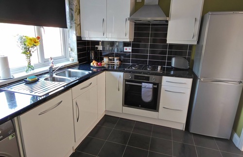 Newcastle-upon-Tyne Casa | Kingston Park - Home for Families + Contractors