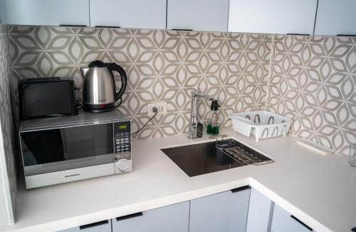 Mona Apartamento | Kingston Skyline Escape