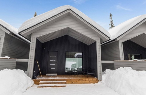 Syote Casa | Kinosmaja by Interhome