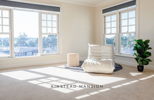 Warragul Casa | Kinstead Mansion - Modern escape for up to 21 guests 1 hour away from Melbourne!