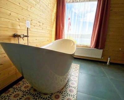 Vedzebi Chalet De Esquí | Kinta house on lake Sioni