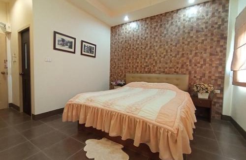 Phetchaburi Cama Y Desayuno | Kireeya Villa