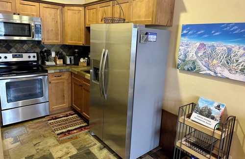 Kirkwood Cabaña | Kirkwood Mountainside Cottage with Deck, Walk to Lifts!