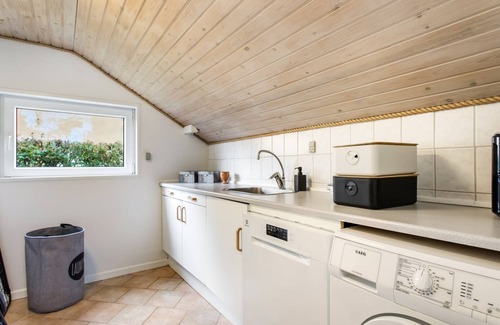 Hou Casa | "Kirsi" - from the sea by Interhome
