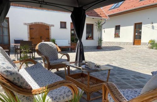 Szentendrei Casa | Kis-Duna Vendégház