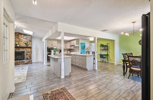 Kissimmee Casa | KISSIMMEE! Private Estate! Nature, Fishing Lakes! RV's/Boats OK! 4 BR's!