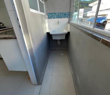 Jardim Virginia Apartamento | Kit net completa na Praia da Enseada