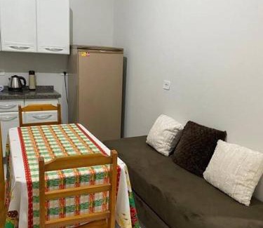 Nova Esperanca Apartamento | kitinet em nova esperança Wifi e Ar condicionado