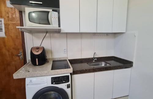 Vila Regina Apartamento | Kitnet 105 central com lavadora tv smart e ar condicionado