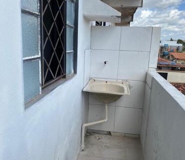 Paragominas Apartamento | Kitnet com cozinha e ventilador - 2 andar