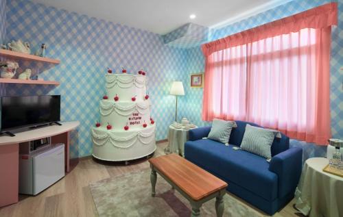 Thanon Phetchaburi Hotel | Kitsch Hotel