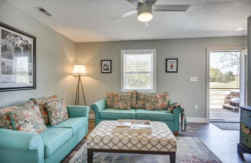 Sea Scape Apartamento | Kitty Hawk Apartment with Hot Tub - 1 Mi to Beach!