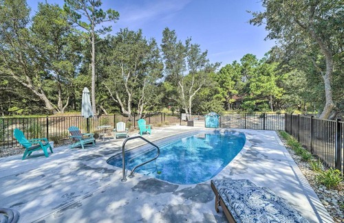 Southern Shores Apartamento | Kitty Hawk Vacation Rental with Pool and Hot Tub