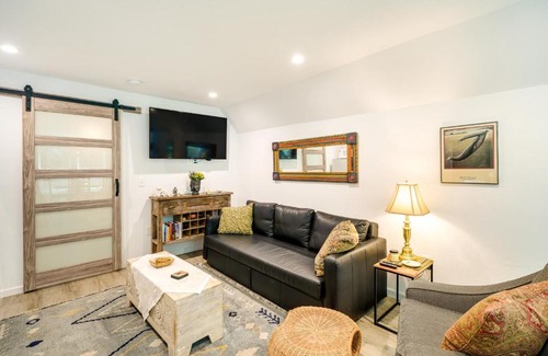 Southern Shores Apartamento | Kitty Hawk Vacation Rental with Pool and Hot Tub