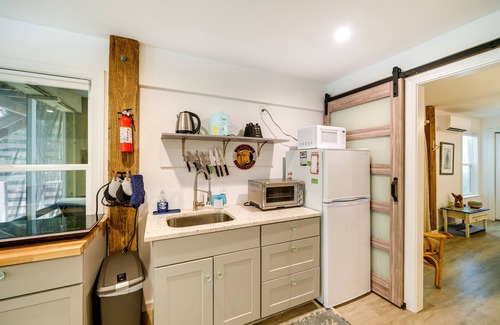 Southern Shores Apartamento | Kitty Hawk Vacation Rental w/ Pool & Hot Tub