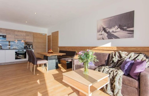 Zell am See Apartamento | Kitzsteinhorn by Interhome