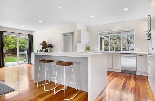 Papakura Casa | Kiwi Lifestyle Home Tranquility, espacioso en 1 ha de tierra