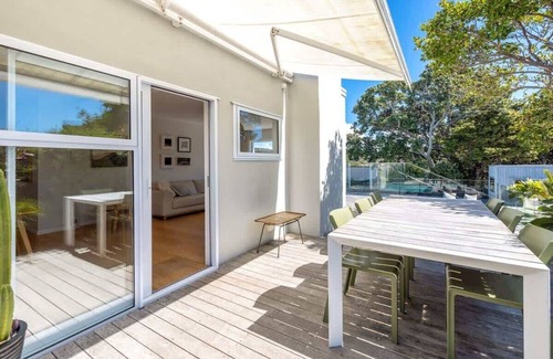 Blackpool Casa | Kiwi Street Retreat - Our Island