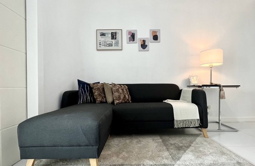 San Lorenzo Condominio | KL Tower - Clean & Cozy 1BR Unit near Greenbelt Mall Makati City