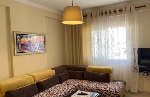 Gjirokaster Apartamento | Living Home Gjirokaster