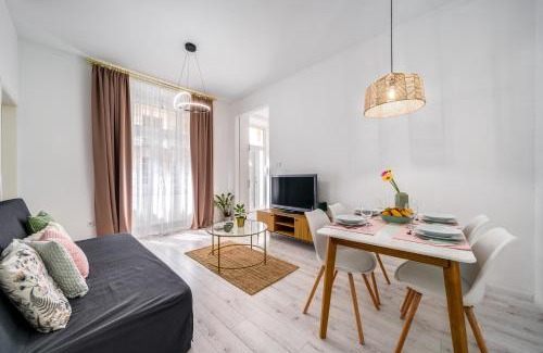 Erzsebetvaros Apartamento | Klauzál Home by STN