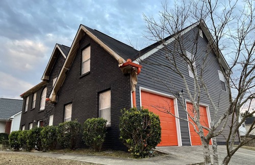 Church Street Casa | kleenCOLONIAL REVIVAL w/Tesla EV charger
