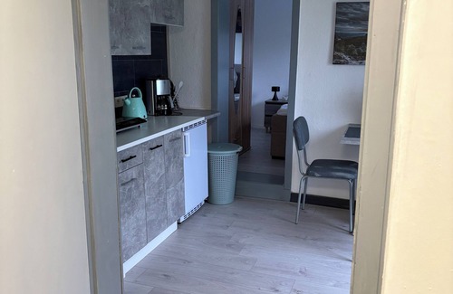 Butjadingen Apartamento | Kleine Ferienwohnung Direkt am Deich und Hafen von Eckwarden mit Gartennutzung